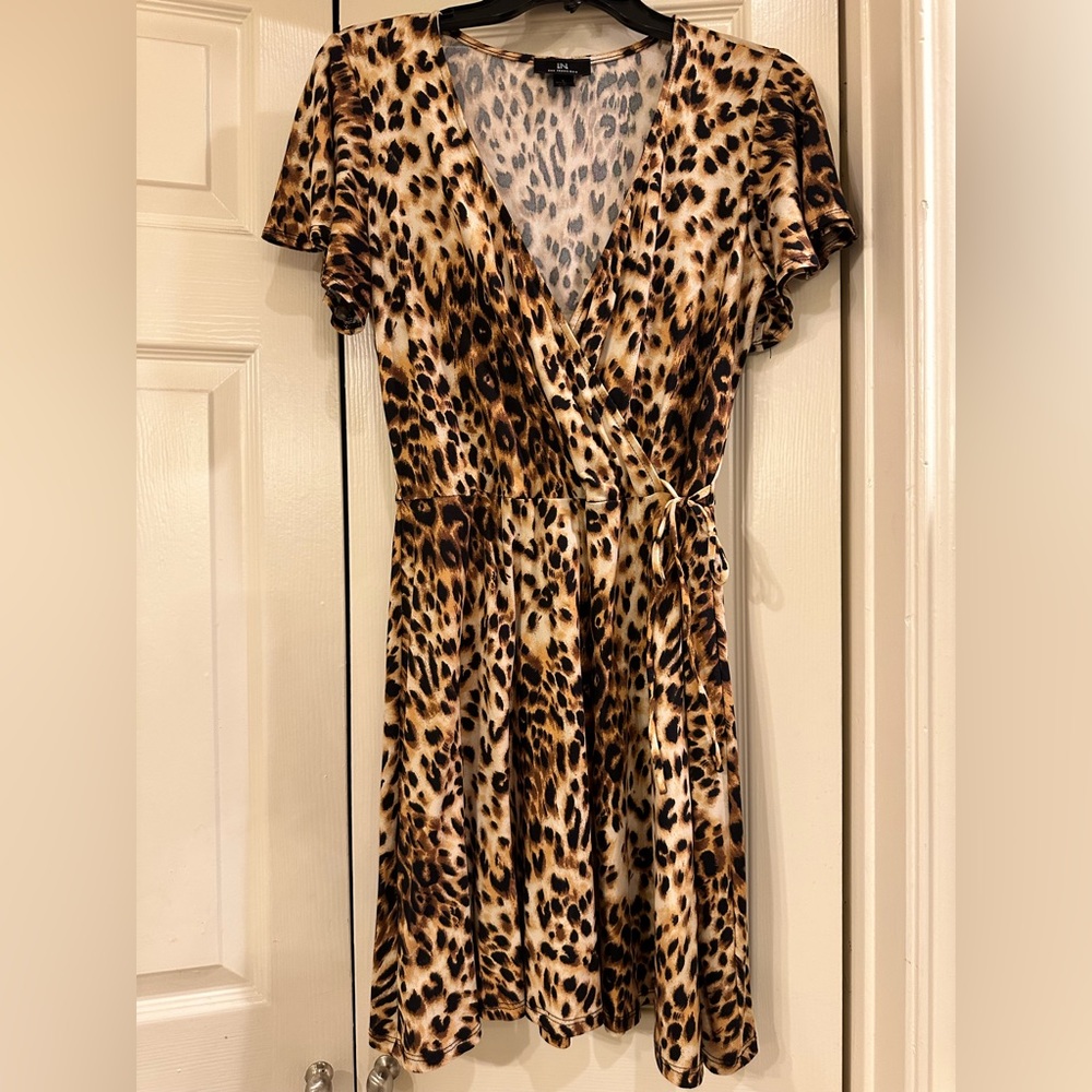 Animal print dress • Size L
